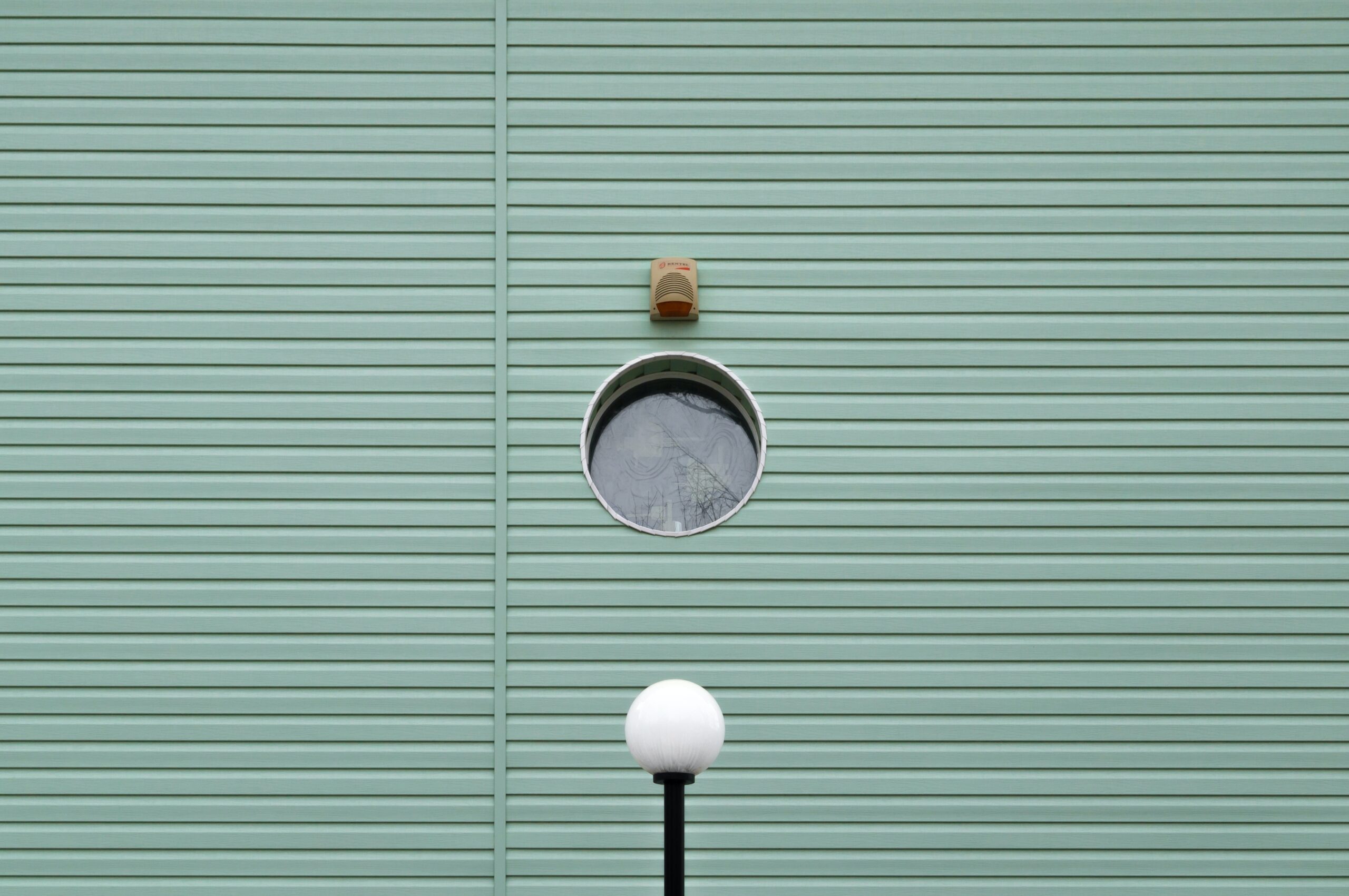 How to keep an eye on your debtors and competitors