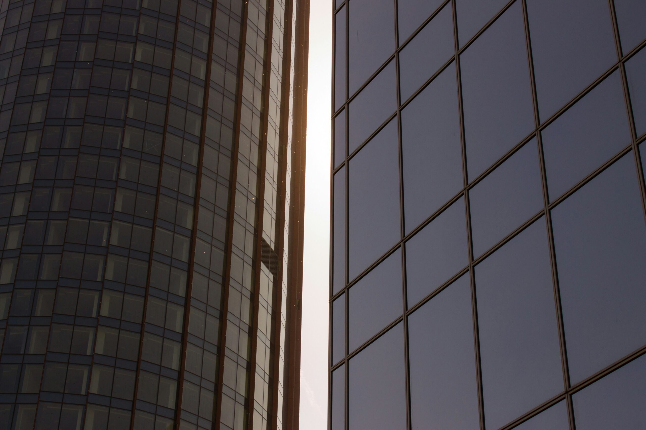 Do directors need notice of proposed director/Board resolutions?