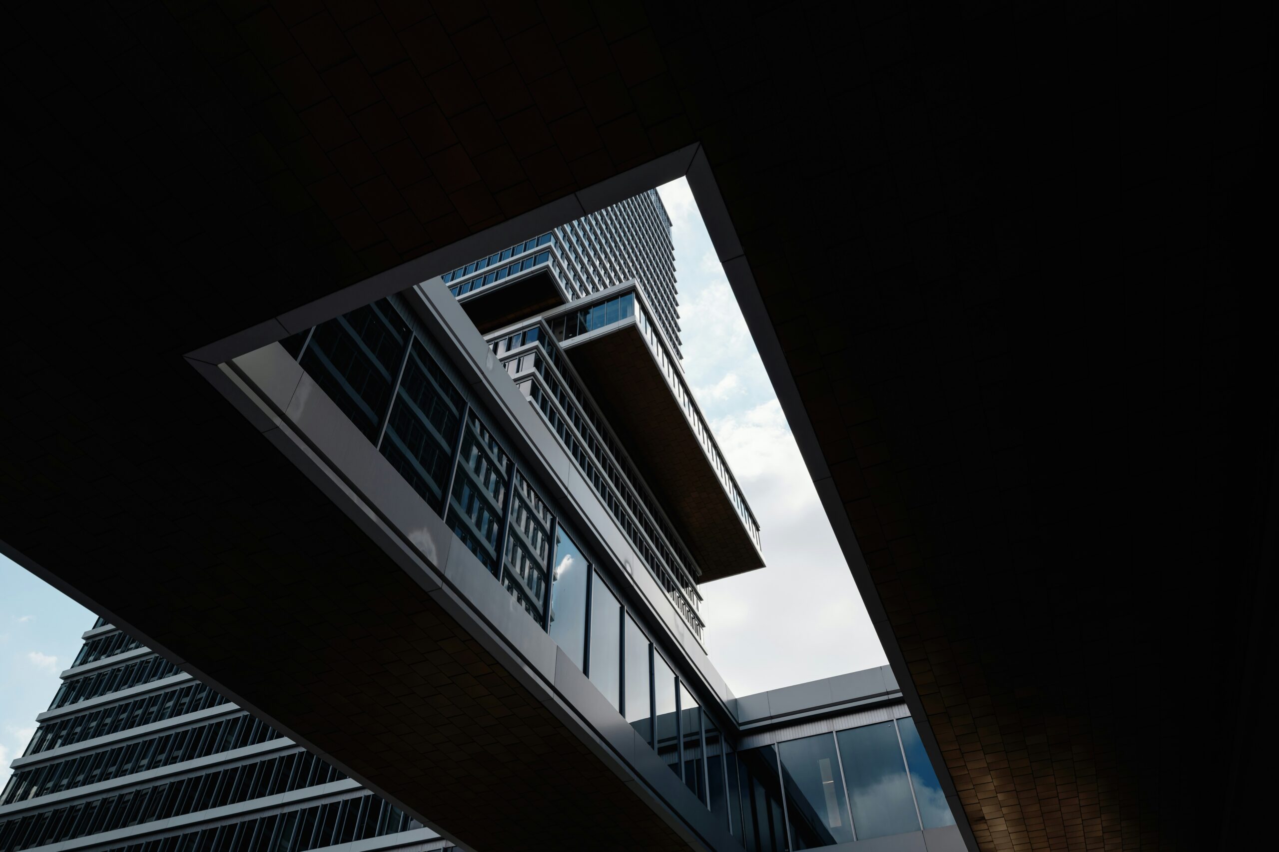 Your Asset Protection Could Be Compromised: The Hidden Risks of Shadow and De facto Directorships
