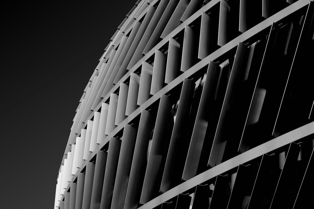 Manage an insolvency or bankruptcy issue